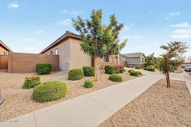 Photo - 3825 W Buist Ave