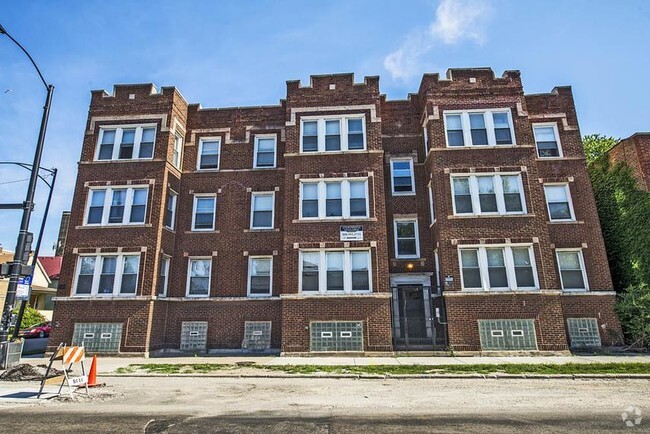 Building Photo - 7055 S St Lawrence Ave Rental