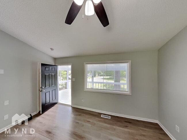Photo - 200 Buckskin Dr