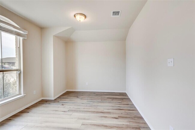 Photo - 227 Reagor Dr