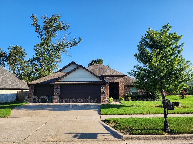 Photo - 5009 East Truman Lane