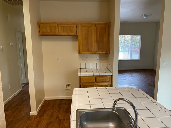 Photo - 1920 Fern Dr