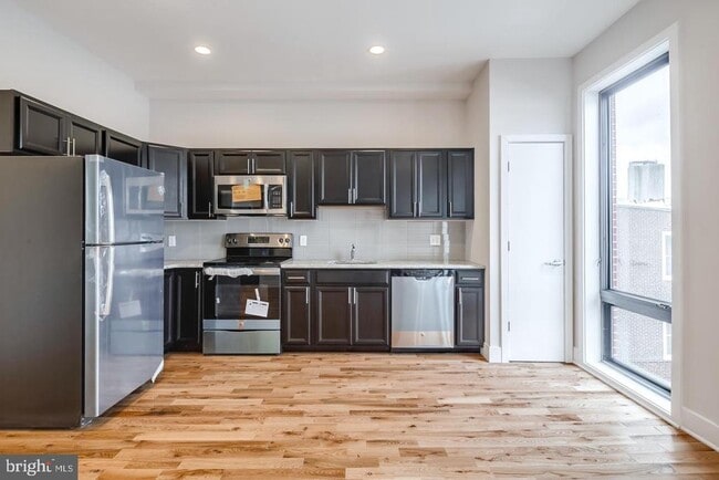 Building Photo - 514 South St Unit 404 Rental
