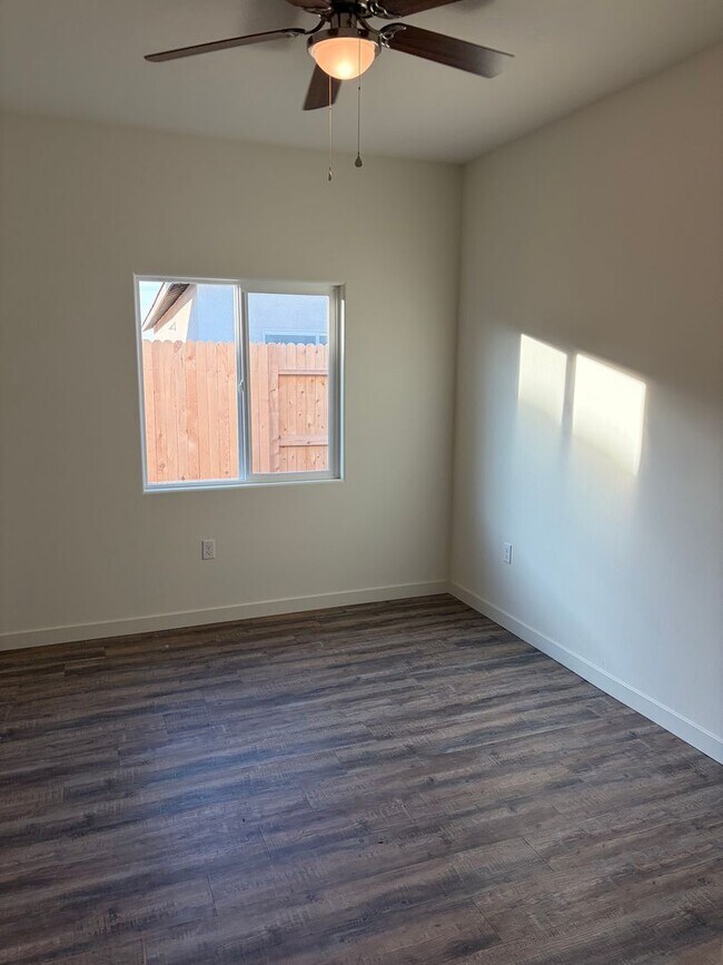 Photo - 6011 Cougar Trl Unit B