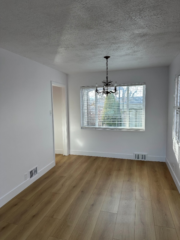 Photo - 3540 Christine St