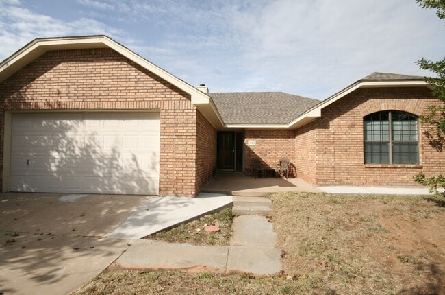 Photo - 3 Bed Brick Home! Large Backyard! Zia Scho...