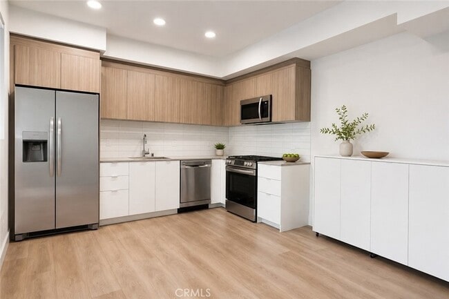 Building Photo - 12078 Guerin St Unit 108