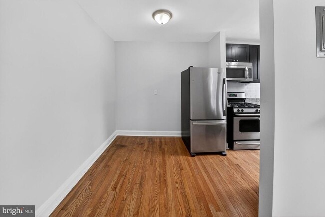 Photo - 4703 Ravenswood Rd Unit 25