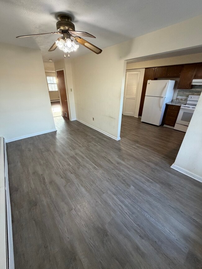 Photo - 16 Cherry St