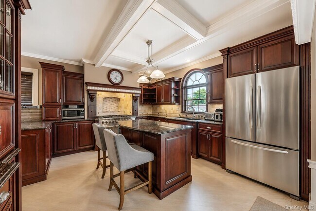 53 Mowbray Ave
