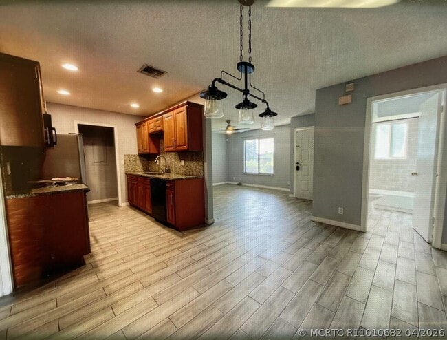 Photo - 11881 Sturbridge Ln