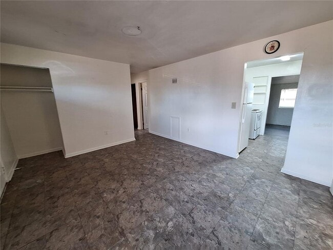 Photo - 21528 Kenyon Ave