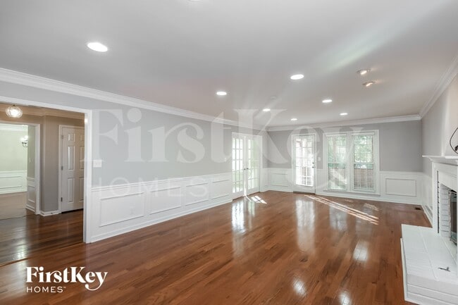 Photo - 3601 Robinson Walk Dr