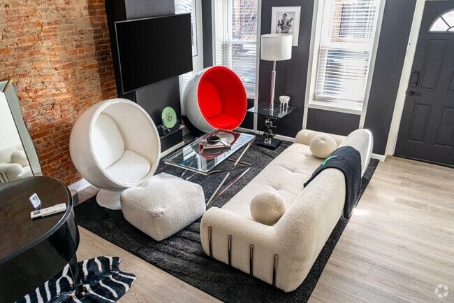 Building Photo - Charming 2BR House in Philadelphia