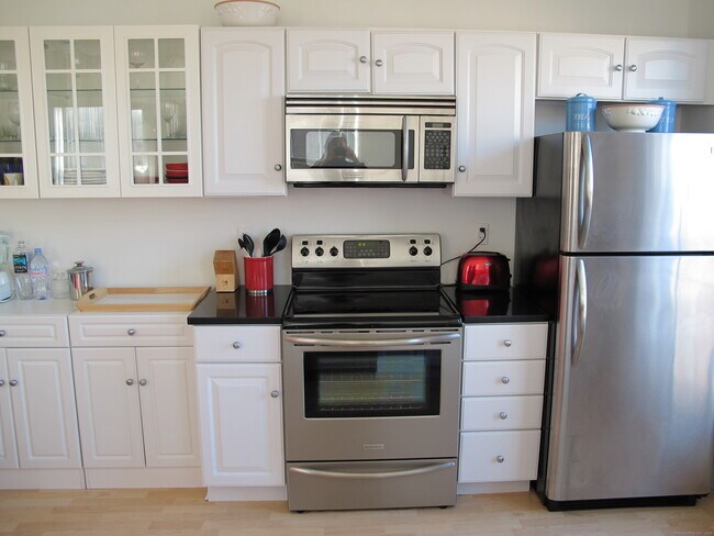 Photo - 124 Court St Unit 12