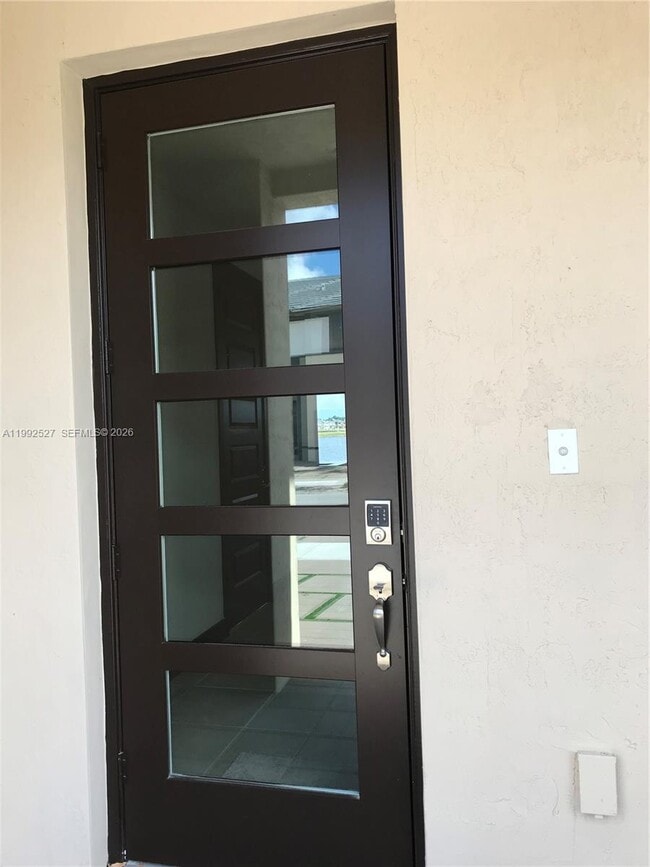 Building Photo - 15981 NW 91st Ct