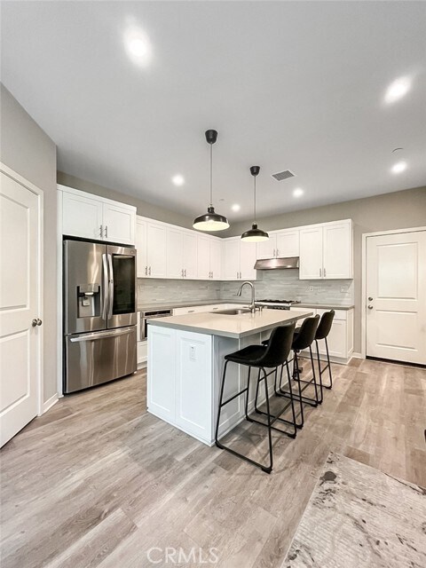 Photo - 120 Leafy Twig