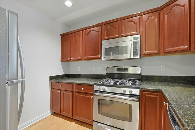Photo - 3216 Leeward Dr