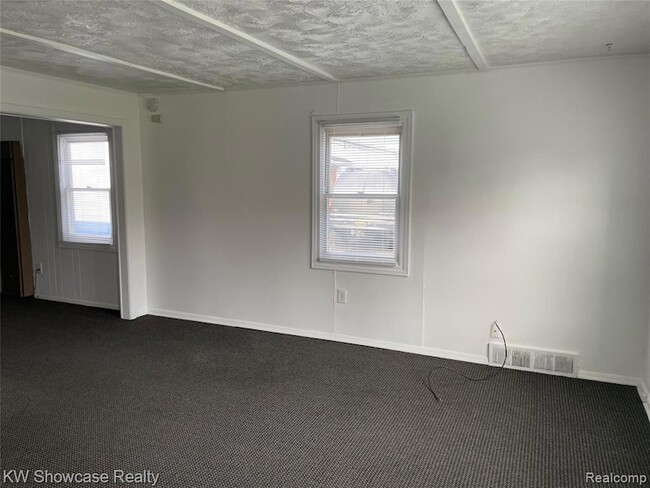 Photo - 4335 Territorial Rd