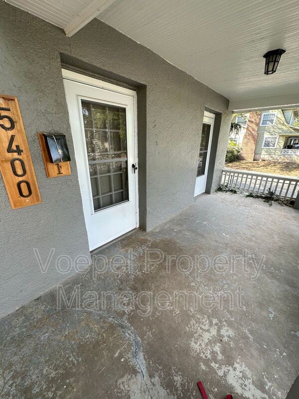 Photo - 5400 Harrison St