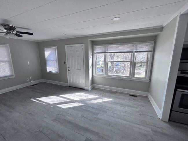 Photo - 1408 Poston Cir