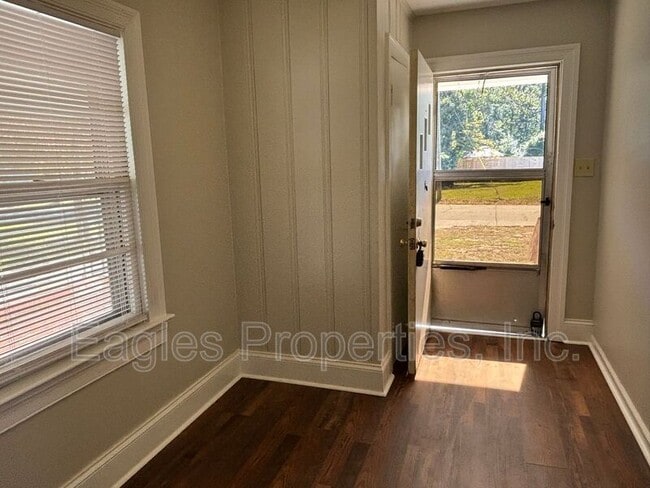 Photo - 1203 Edgerton St