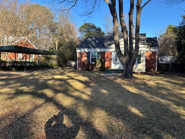 Photo - 717 Brighton Rd