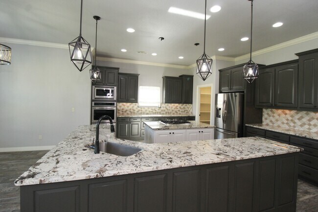 Photo - 775 Via Lucca Ave