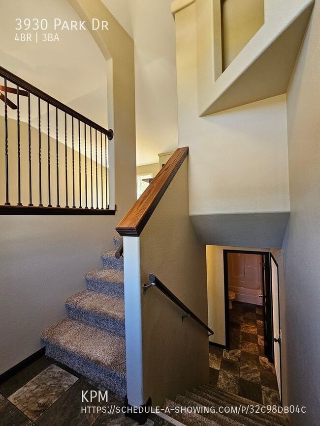 Photo - 3930 Park Dr