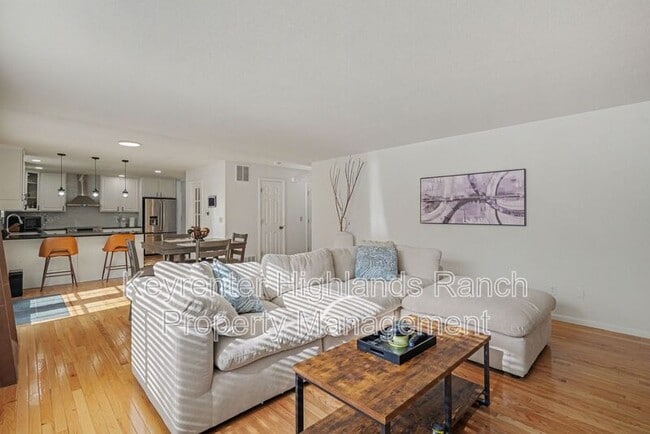 Photo - 8123 Locust Dr