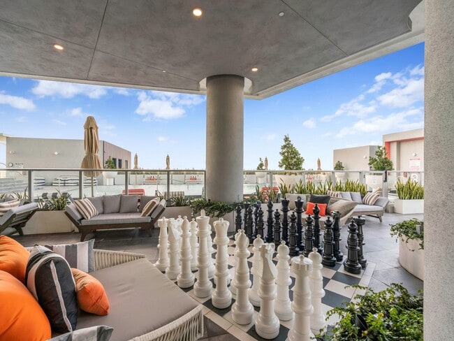 Photo - 2000 Metropica Wy Unit 2311