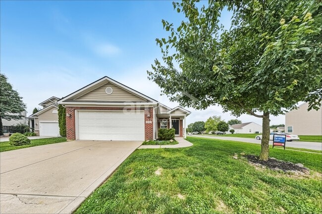 Building Photo - 10261 Sunvista Ct