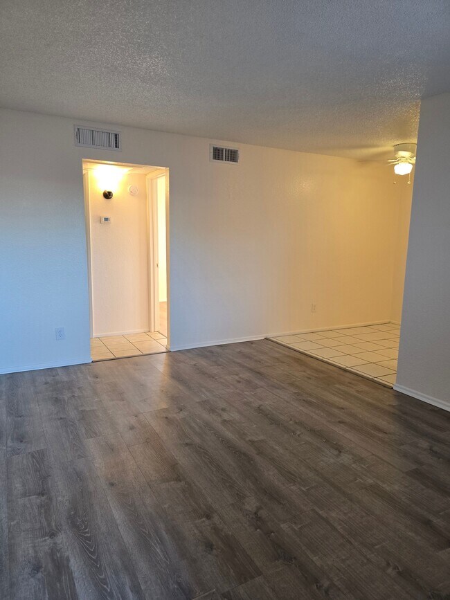 Photo - 2843 East 17th Street