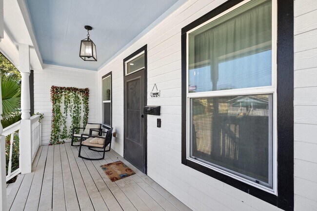 Photo - 2107 54th St