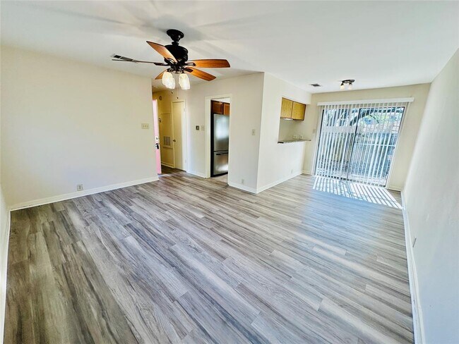 Photo - 6810 Deatonhill Dr Unit 116