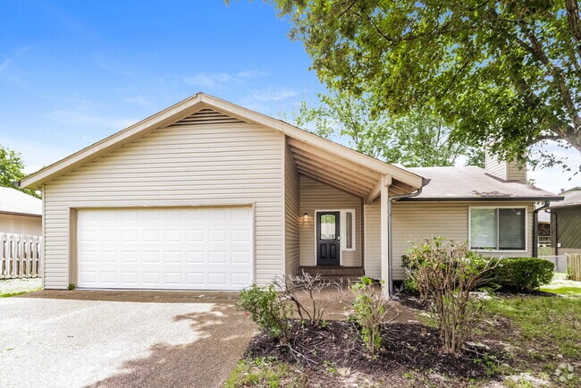 Building Photo - 252 Cedarmont Cir Rental