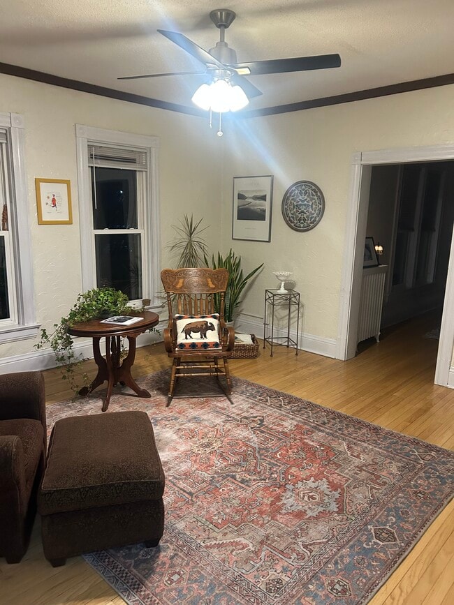 Sala de estar - 527 N Broad Unidad 527 Broad st