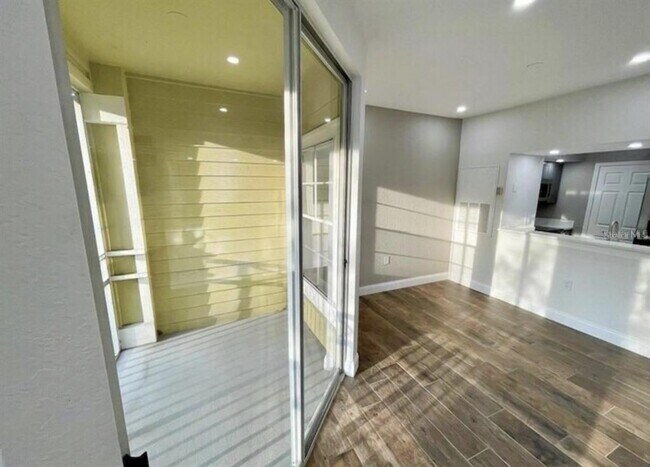 Photo - 5017 City St Unit 1923