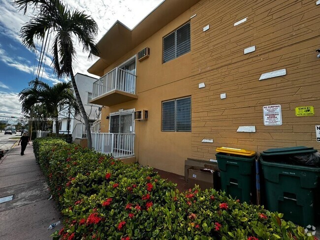 Building Photo - 7720 Harding Ave Unit 1 Rental