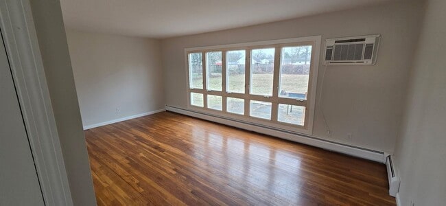 Photo - 25 Harrison St
