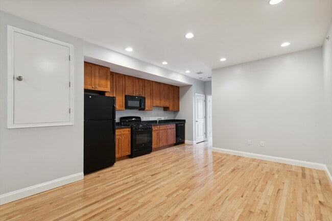 Building Photo - 1846 N 17th St Unit 3