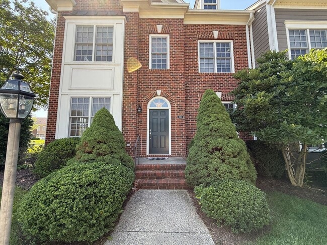 Photo - 1525 Old Trail Dr