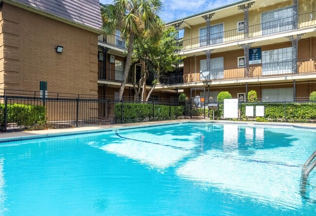 Photo - 9407 Westheimer Rd Unit 305