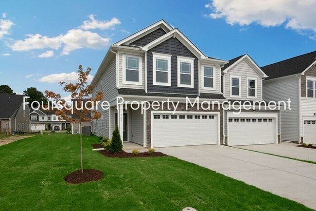 Photo - Bright 3-Bed 2.5-Bath End-Unit Townhome with Washer/ Dryer, Granite Kitchen & 2-Car Garage.Conven...