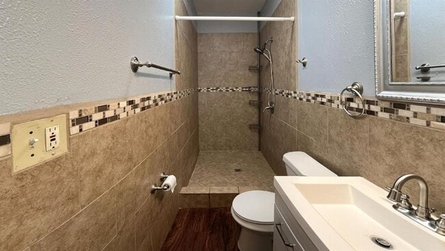 Building Photo - 111 Fargo St Unit A