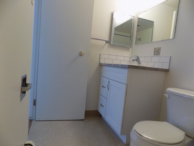 Photo - 10327-10107 107 Ave Unit 304 - O