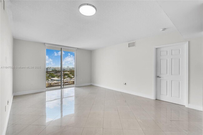 Photo - 900 SW 8th St Condo Unit 1206