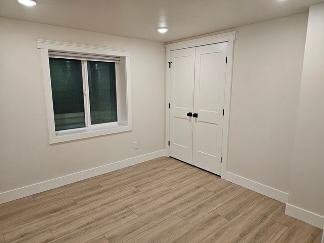 Photo - Crapo's 156 Duplex Unit 2