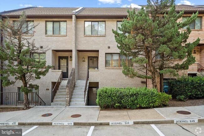 Building Photo - 3895 Steppes Ct Unit 3895B Rental
