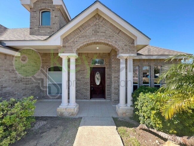 Photo - Beautiful McAllen Corner Lot Home--3 Bedroom, 2 Bath + Home Office